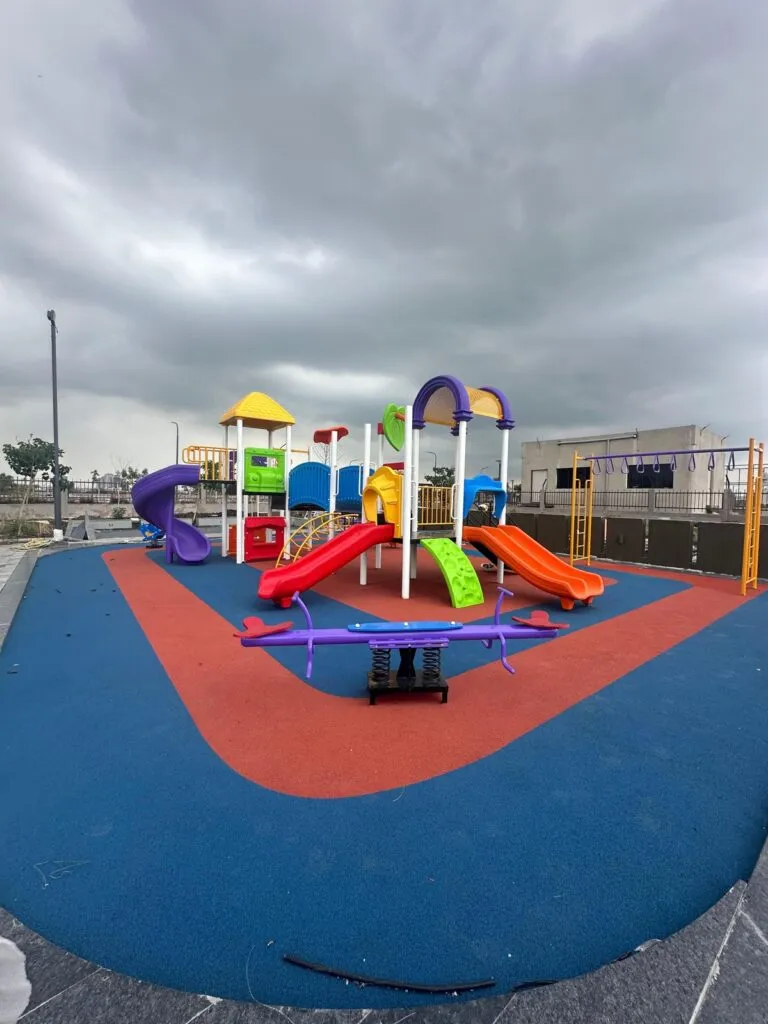 25mm EPDM Flooring with Open Gym & Children's Play Equipment – Godrej Properties, Nagpur – photo 3