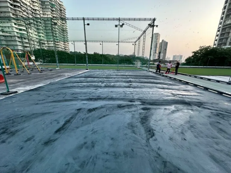 Rooftop Sports Turf – Mont Blanc Society, Grant Road, Mumbai – photo 4