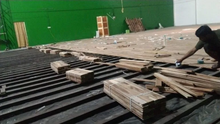 3500 sq ft Teak Wood Flooring with 4.5mm PVC Vinyl Mats – NIT Sports Complex, Swavlambi Nagar, Nagpur – photo 1